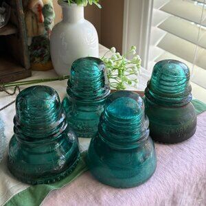 Hemingway teal glass insulators lot of four 3 no. 40 one B vintage